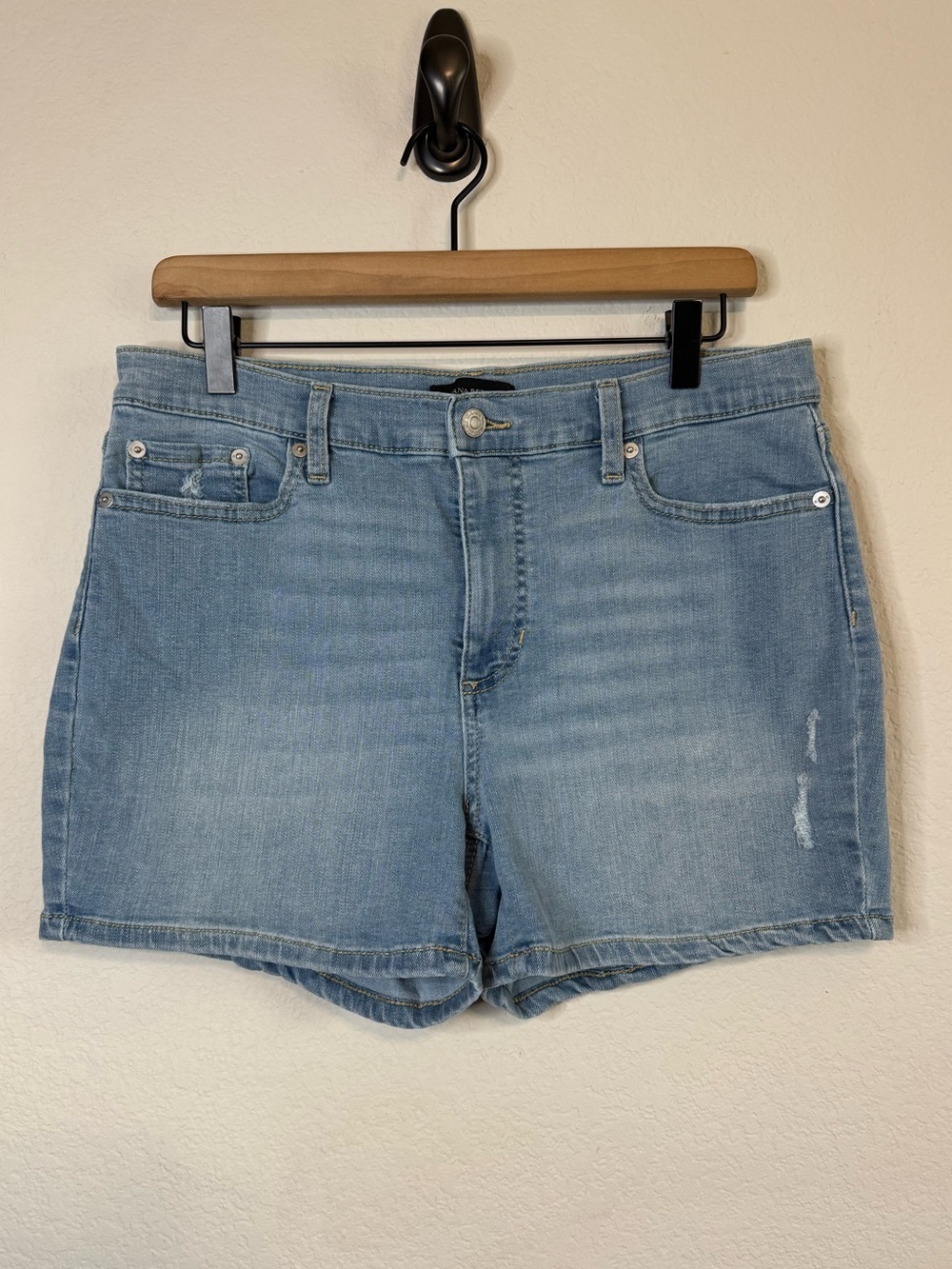 Banana Republic High Rise Light Wash Denim Blue Jean 4” Shorts Size 30/10 - Picture 2 of 12